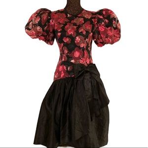 NWOT/vintage puffed balloon sleeves dress💝